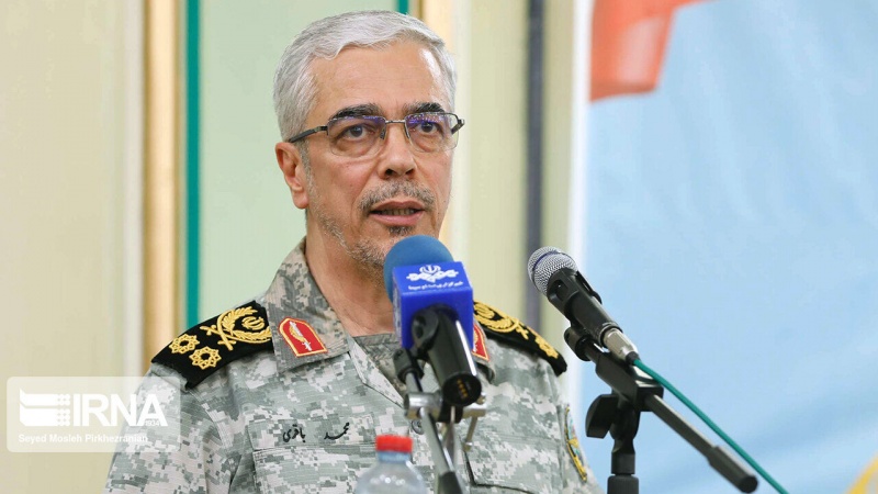 ایران کی اجازت کے بغیر، خلیج فارس میں پرندہ بھی پر نہیں مار سکتا: جنرل باقری
