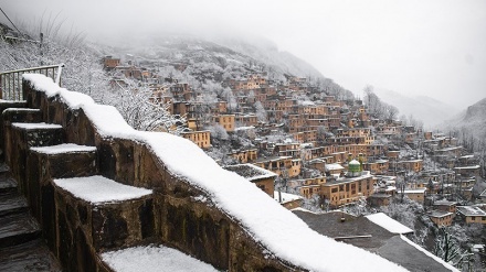 ماسولہ گاؤں میں برفباری