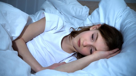 خوابیدن چطور به سلامت پوست کمک می‌کند؟
