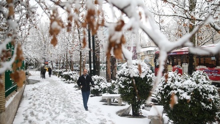 تہران میں موسم سرما کی پہلی برف باری