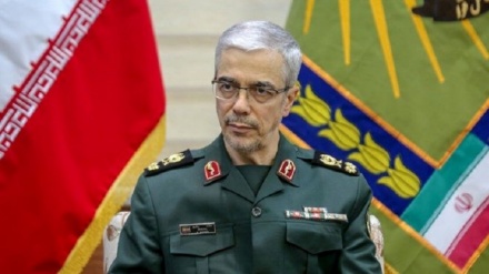 ایران کے پاس ڈرون طیارہ بنانے کا کتنے سال کا تجربہ ہے جنرل باقری نے بتا دیا 
