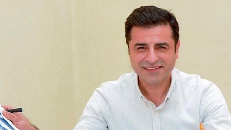 Demirtaş: Erdogan bilî kurdan bi her kesî ra lihev tê