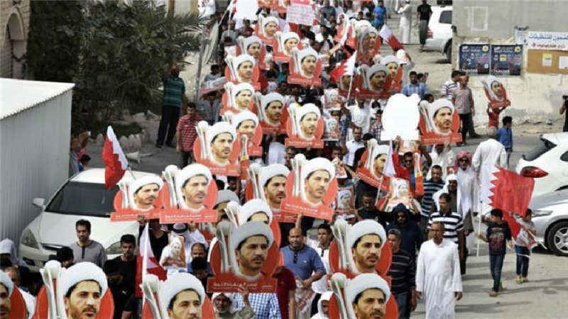 بحرینی عوام کا شیخ علی سلمان کی حمایت میں مظاہرہ