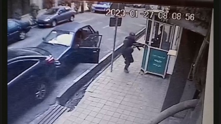 آذربائیجان کے سفارت خانے میں اس طرح داخل ہوا تھا حملہ آور+ ویڈیو