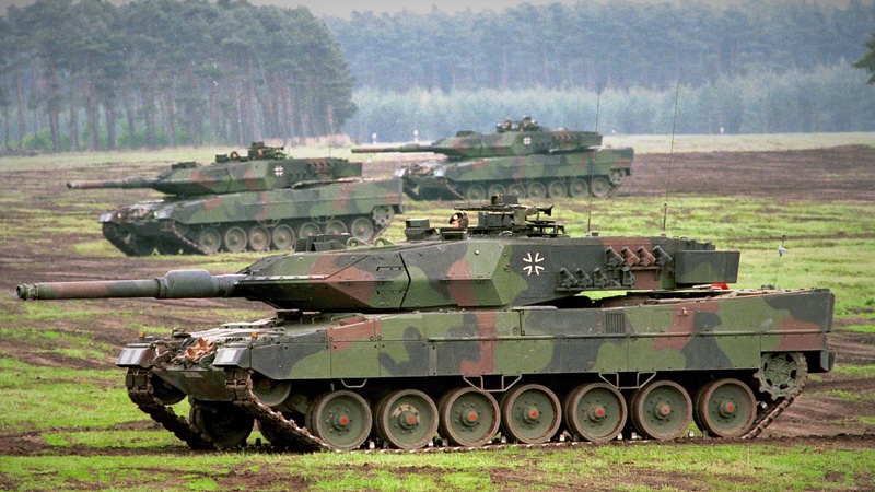 ڈنمارک اور ہالینڈ نے یوکرین کو ٹینکوں کی فراہمی کے منصوبے سے پسپائی اختیار کرلی 