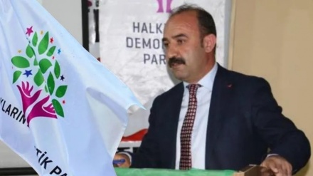  Bi tawana endamtiya li PKK’yê cezaya zîndanê li şaredarê HDP’yî hat birrîn