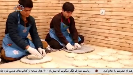 حلوای کنجدی ،شیرینی پر طرفدار در ولایت های شمالی!!