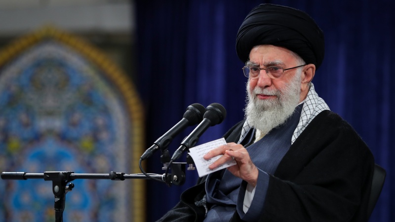 رہبر انقلاب اسلامی کا قومی اتحاد کی تقویت پر زور 
