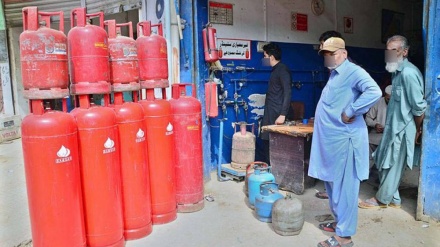 پاکستان، گیس کی قیمت میں اضافہ، صارفین کو بڑا جھٹکا