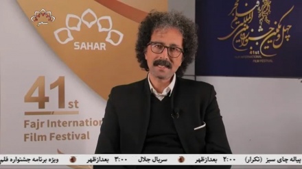 توضیحات بابک خواجه پاشا دایرکتر فلم درآغوش درخت در جشنواره فلم فجر
