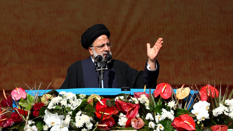 گیارہ  فروری ایران میں استبداد کے خاتمے کا دن: صدر رئیسی