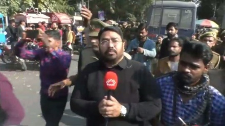 بی جے پی کی پایسیوں کے خلاف لکهنؤ میں عام آدمی پارٹی کا احتجاج 