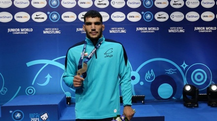 İran nümayəndəsi beynəlxalq güləş yarışlarının qalibi olub