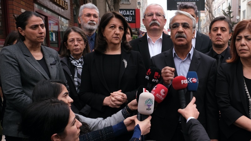 HDP: Bila li meclisê civînek têkildarî erdhejê were lidarxistin