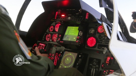 F-14 جنگی طیارے کا سیمیولیٹر تیار (ویڈیو+تصاویر)  