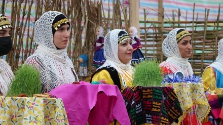 آستانہ اشرفیہ میں نوروز کے استقبال کی رسم