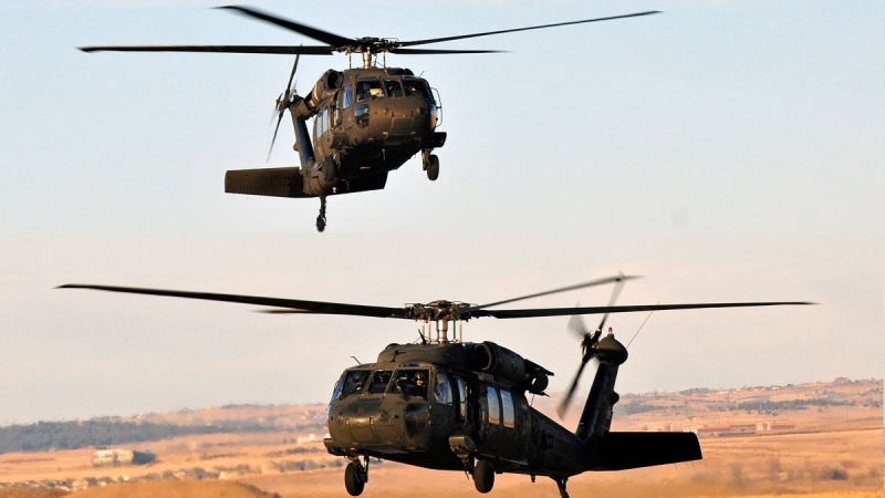 امریکی ریاست کینٹکی میں دو جنگی ہیلی کاپٹر آپس میں ٹکرا کر تباہ