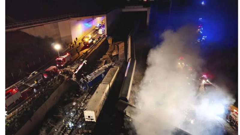   Katastrofa në Greqi, kaos dhe panik: 'Më morën zjarr flokët, mami!