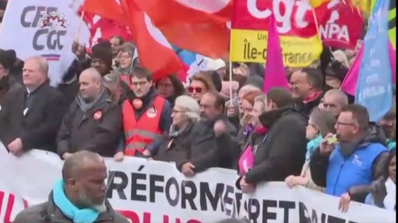 فرانس، عوام کی شدید مخالفت کے باوجود پنشین بل منظور