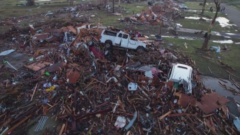 Tornado në SHBA, rrafshohet një qytezë e tërë në Misisipi 