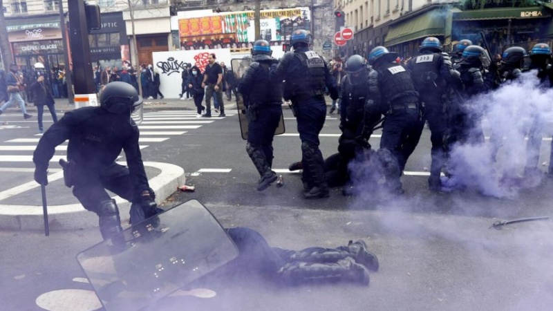 فرانس، حکومت کی مخالفت کرنے والے مظاہرین کی بڑی تعداد گرفتار