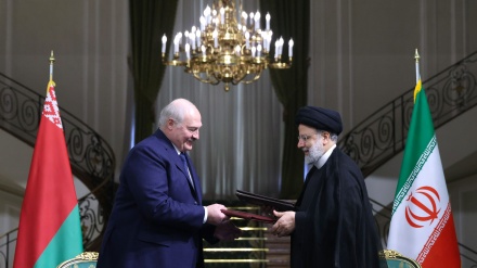 İran və Belarus prezidentləri görüşüblər