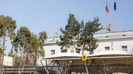  Irani dëbon dy diplomatë të Gjermanisë