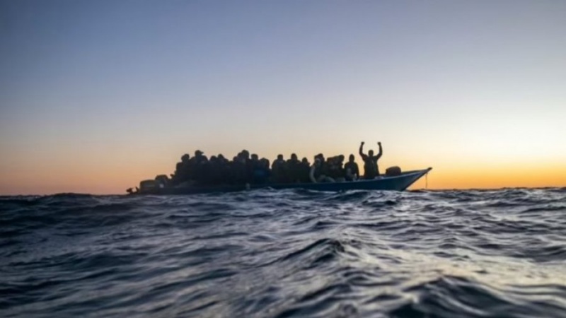 Të paktën 29 migrantë vdesin pas fundosjes së dy anijeve në Tunizi 