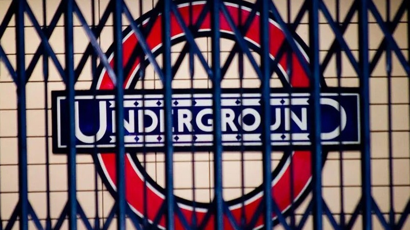 Britaniyanın nəqliyyat, təhsil və səhiyyə işçiləri tətilə çıxıblar