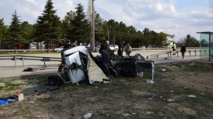 Aksident i frikshëm në Konia, njëra makinë ndahet në dysh, 1 i vdekur e 1 i plagosur 