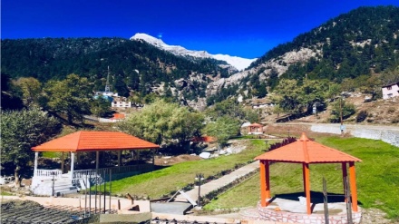 نورستان کې د زر متره په لوړوالي او ۱۵۰۰ متره په اوږدوالي زانګو جوړويږي. 