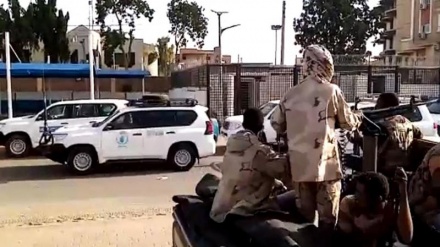 سوڈان سے سفارتکاروں اور غیر ملکیوں کو باہر نکالنے کا سلسلہ جاری