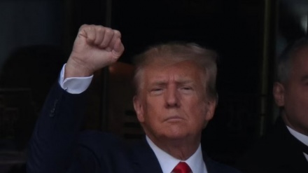 Trump mbërrin në gjykatë: Nuk e besoj se kjo gjë po ndodh në Amerikë 