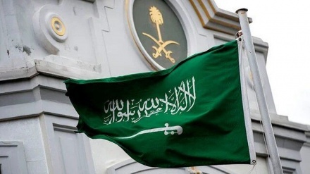 سعودی عرب کے سفارتی وفد کا دورۂ تہران