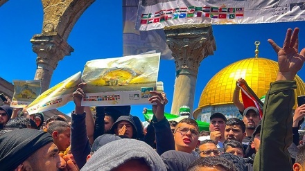 عالمی یوم قدس کے موقع پر مسجد اقصیٰ میں فلسطینیوں کی حاضری 
