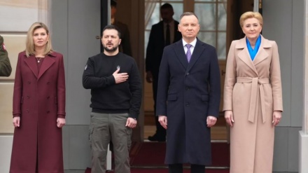 Zelenskyy viziton Poloninë, takim me udhëheqësit e vendit fqinj 