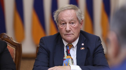 Fransalı senator Ermənistanı silahlandırmağa çağırır
