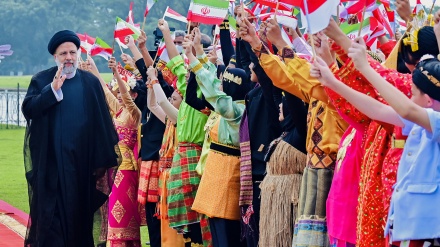 صدرایران کے دورۂ انڈونیشیا پر ایک طائرانہ نظر (ویڈیوز)