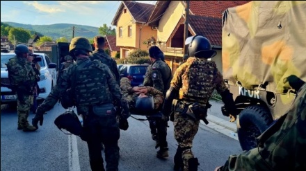 Plagosen 25 ushtarë të KFOR-it/ Meloni reagon ashpër: Nuk do të tolerojmë më sulme të tjera 