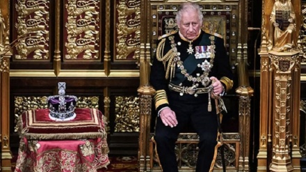 برطانوی شاہ چارلس کی تاج پوشی کے موقع پر لندن میٹرو میں سراسیمگی (ویڈیو)