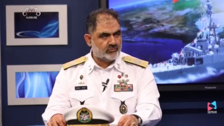 Səhər kanalının studiyasında olan kontr-admiral Şəhram İrani gəminin özəlliklərini belə şərh edib