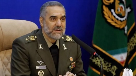 فوج کی ضرورت کا ہر قسم کا اسلحہ بنا سکتے ہیں: ایرانی وزیر دفاع
