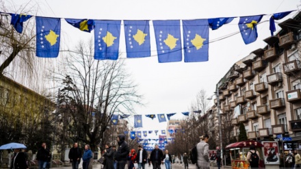 Freedom House: Marrëdhëniet e tensionuara midis Kosovës dhe Serbisë vazhdojnë 