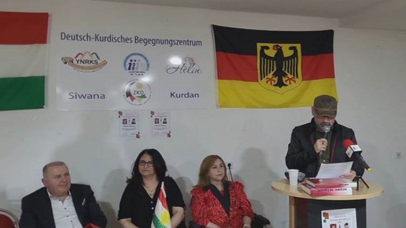 Helbestvanê Kurd Hisên Hebeş li Almanyayê hat xelatkirin