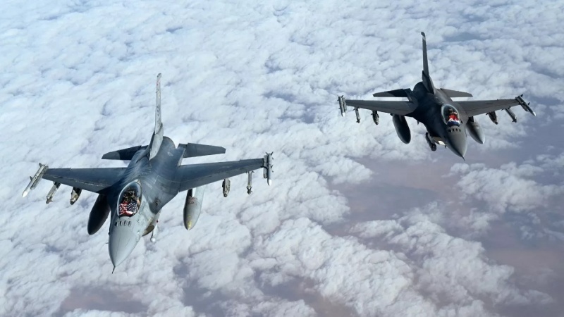  Kremlini: Dërgimi i avionëve luftarakë në Ukrainë nuk do të ndikojë në operacionet speciale të Rusisë