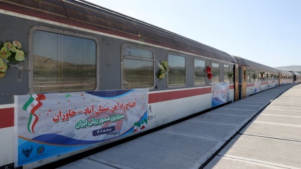 Bostanabad-Xavəran dəmir yolu xətti İran dövlətinin parlaq uğurudur