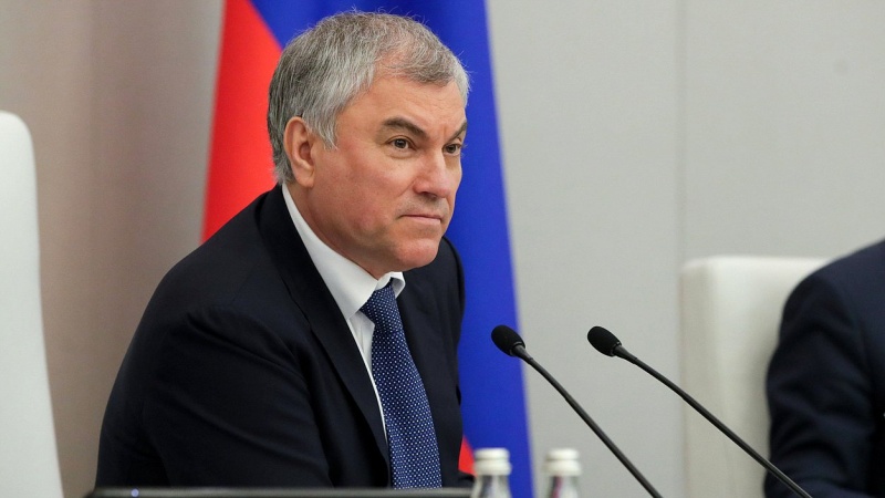 Volodin: Qiyam günü ölkəni tərk etməyə cəhd edən məmurların adları açıqlanacaq