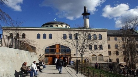 سویڈن حکومت کی اسلام دشمنی، قرآن پاک کی توہین کی اجازت