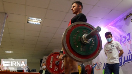 İranın kişi atletləri Honq Konqda Pauerliftinq Çempionatında 3 medal qazanıblar