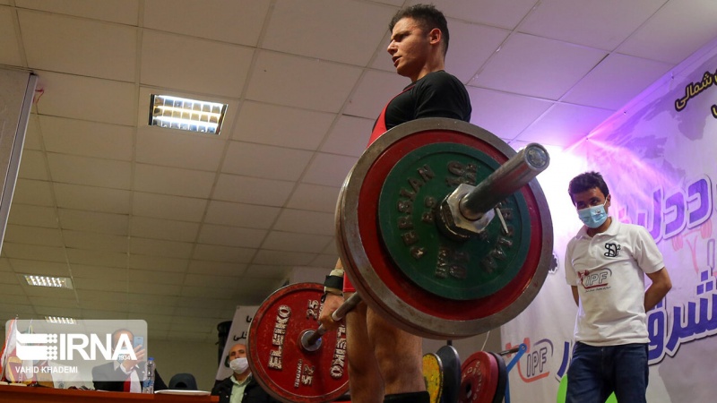 İranın kişi atletləri Honq Konqda Pauerliftinq Çempionatında 3 medal qazanıblar
